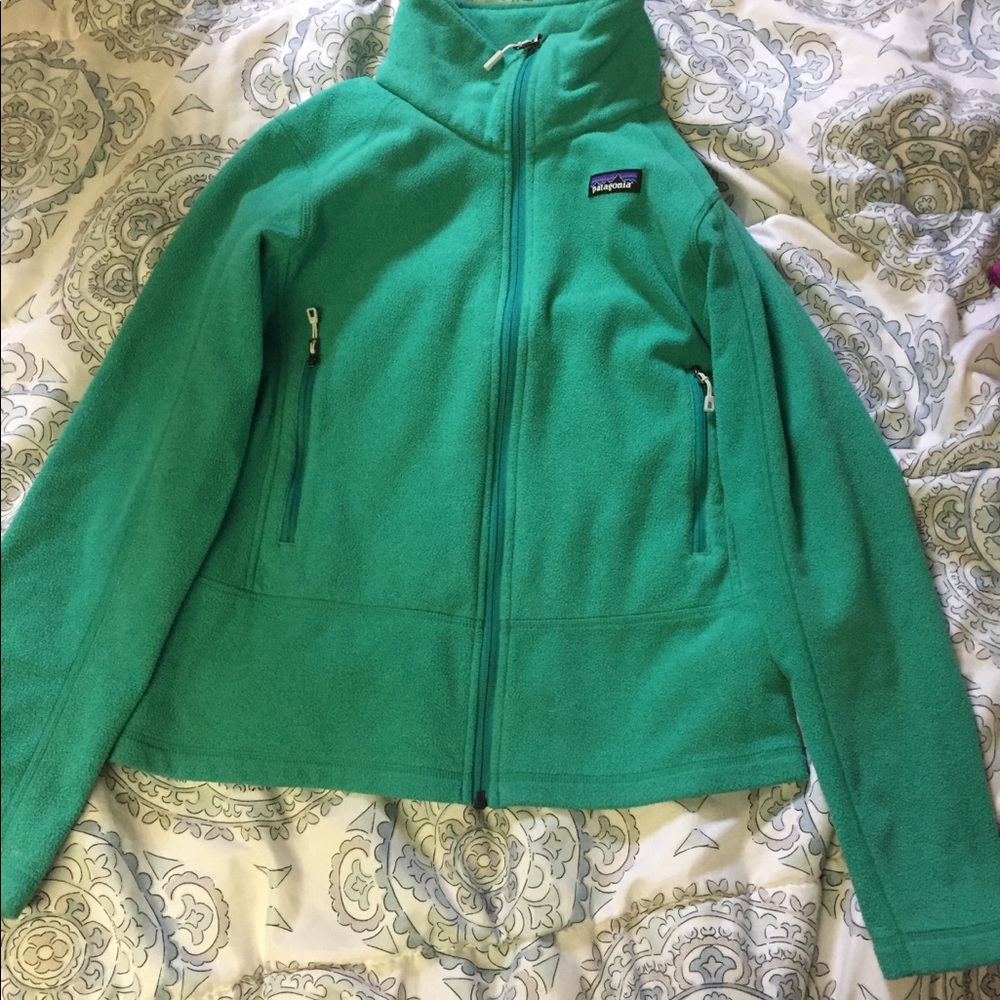 Green polyester jacket